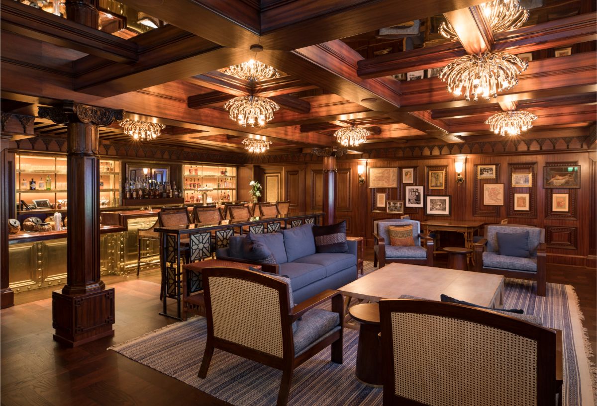 Montecito - Men's Lounge